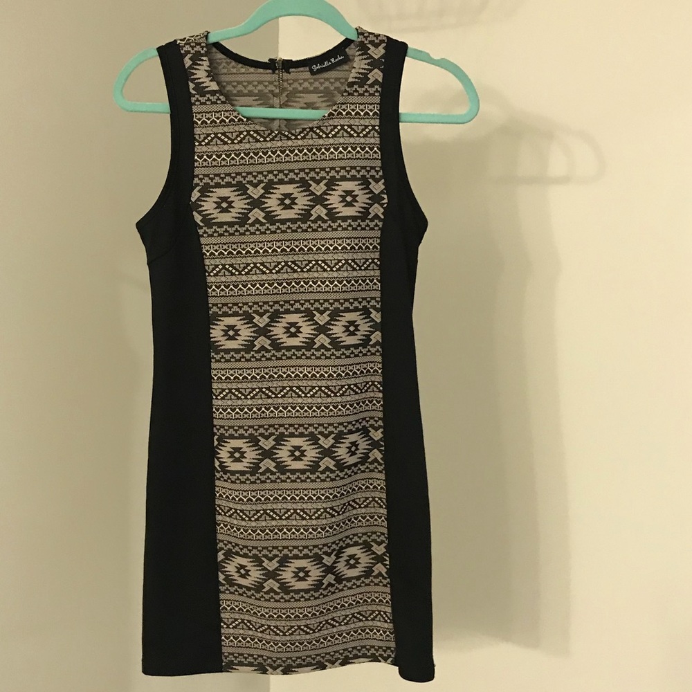 Gabriella Rocha fitted dress
